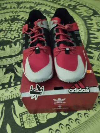 Zapatillas Adidas Rojas y Blancas