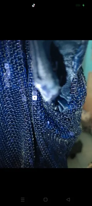 Vestido fiesta lentejuelas Naf Naf morado.