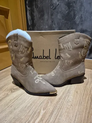 Botas Anabel Lee Talla 41 Beige con Bordados
