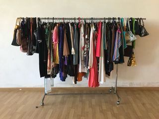 Ropa vintage restos de tienda