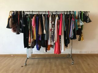 Ropa vintage restos de tienda