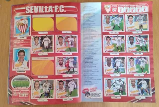 Álbum cromos Liga BBVA 2010-2011 al 75%