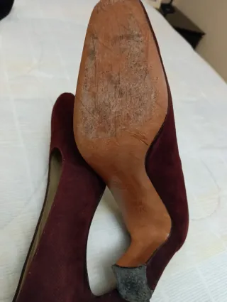 Zapatos de tacón Jaime Mascaró burdeos con brillo