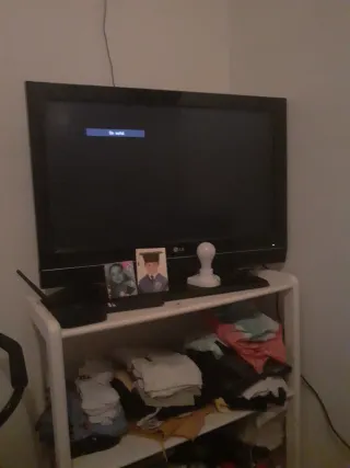 LG 42 TV - Buen estado