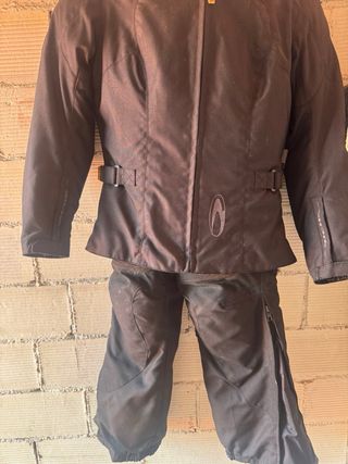 Traje de moto negro