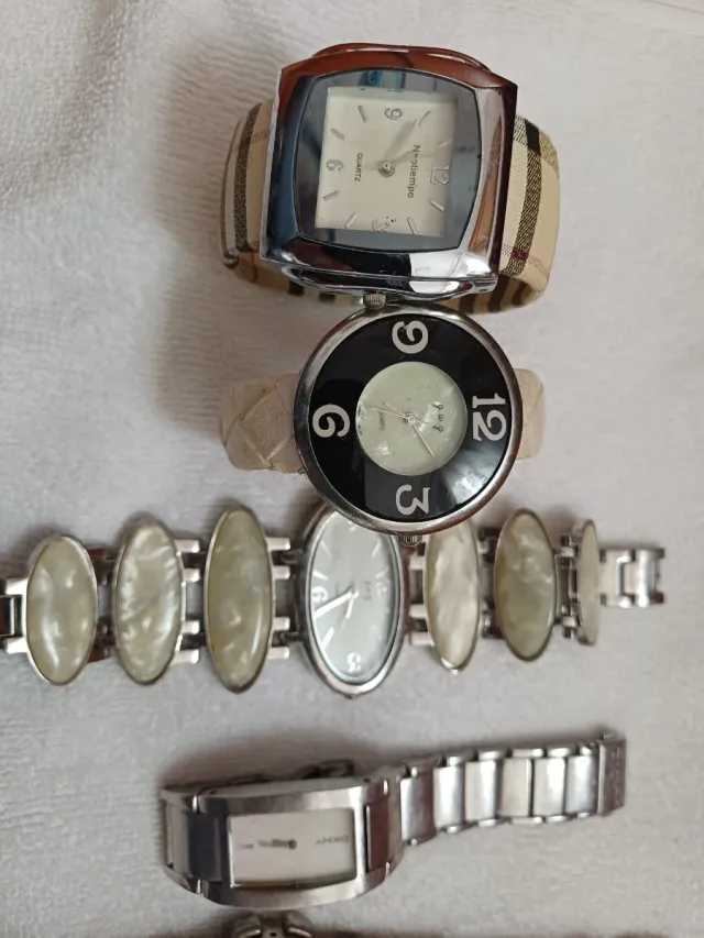 Lote de 9 relojes variados