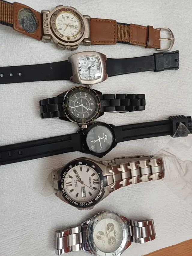 Lote de 9 relojes variados