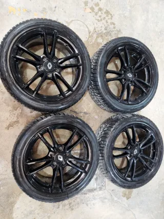 Llantas Renault Negras