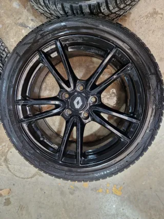 Llantas Renault Negras