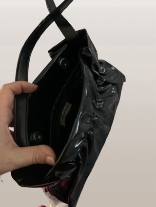 Borsetta vernice nera