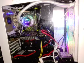 PC Gaming RL Xeon E5 2618L v3 GTX 660Ti 2GB Gddr5