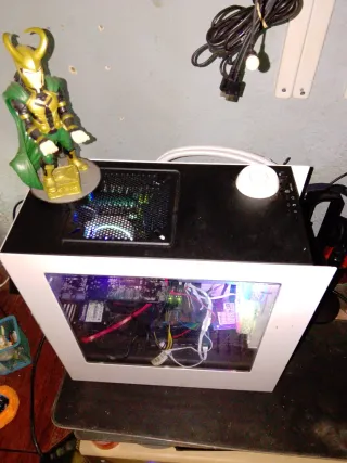 PC Gaming RL Xeon E5 2618L v3 GTX 660Ti 2GB Gddr5