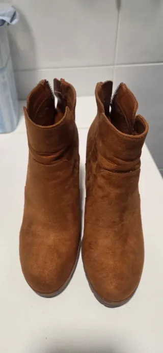 Botas antelina color cuero