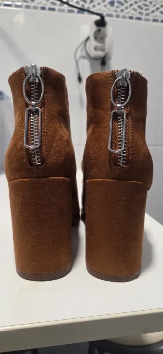 Botas antelina color cuero