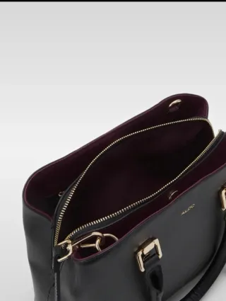 Bolso ALDO Negro con detalles dorados