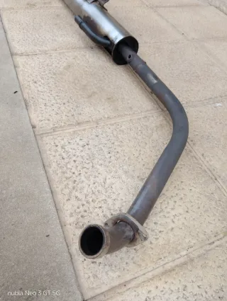 Escapes Kawasaki VN 900