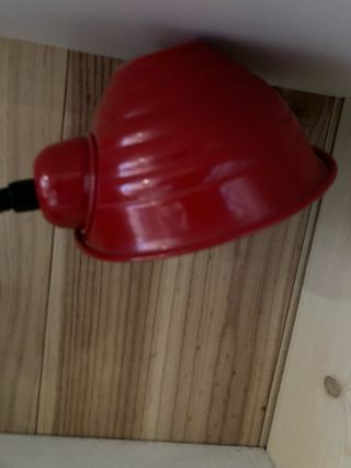 Lámpara de mesa flexo vintage roja