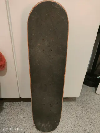 Skate con rails y rodamientos Bones Red