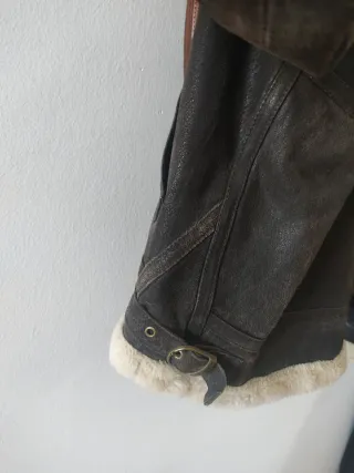 Chaqueta de piel forrada marrón