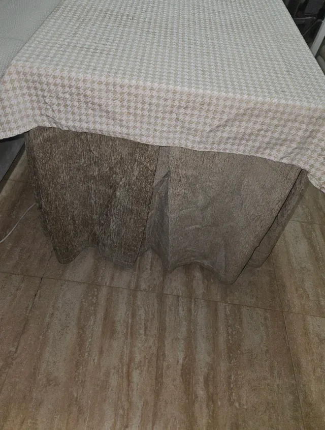 Enaguas y tapete decorativo