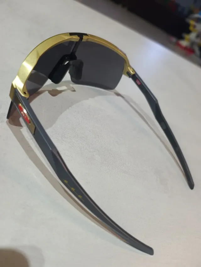 Gafas Oakley Sutro Lite Olympic Gold