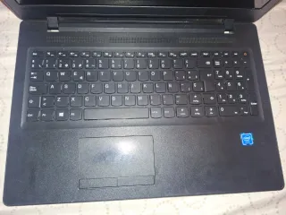 Ordenador portátil Lenovo Negro