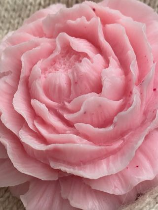 Saponetta peonia rosa latte di capra fatta a mano
