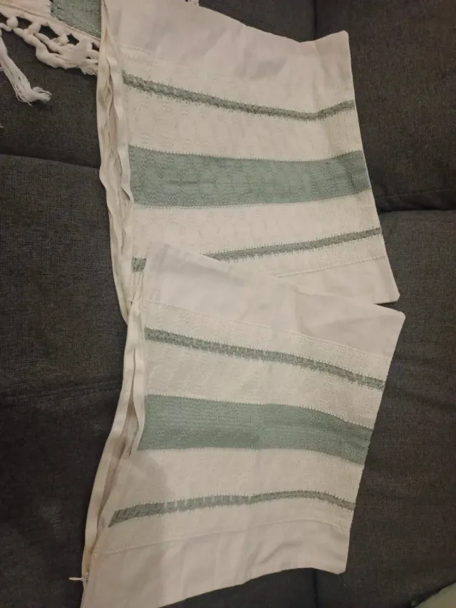 Fodere cuscino e tovaglia verde e bianco