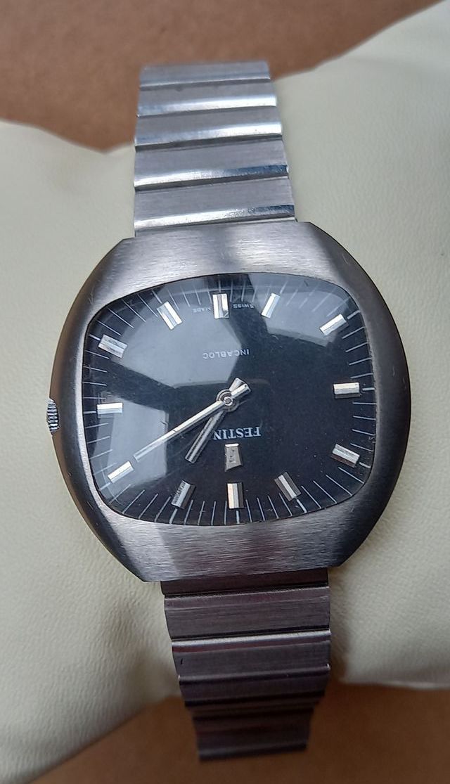 Reloj Festina Vintage Incabloc Negro