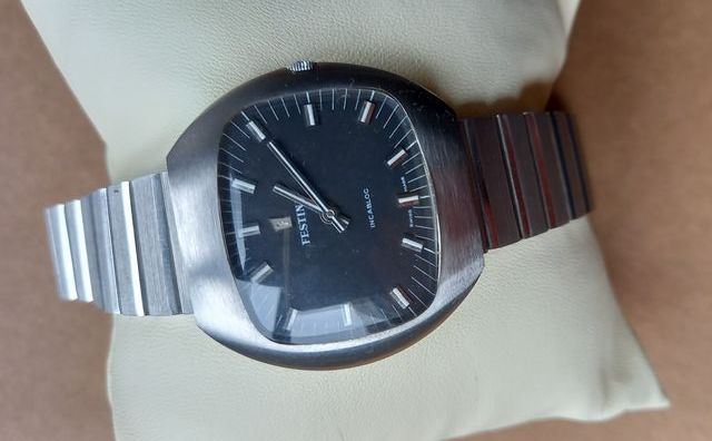 Reloj Festina Vintage Incabloc Negro