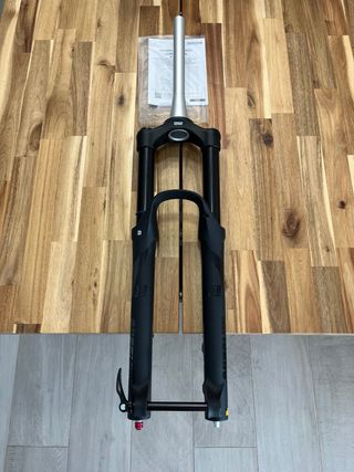 Horquilla SR Suntour Durolux 38 2CR-PCS 29" 180 mm