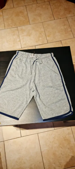 Pantaloni e pantaloncini sportivi bambino