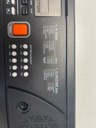 Teclado electrónico Concerto Pro. Buen estado