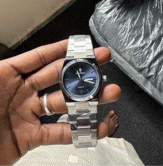 Reloj Clásico Hombre Azul y Plateado