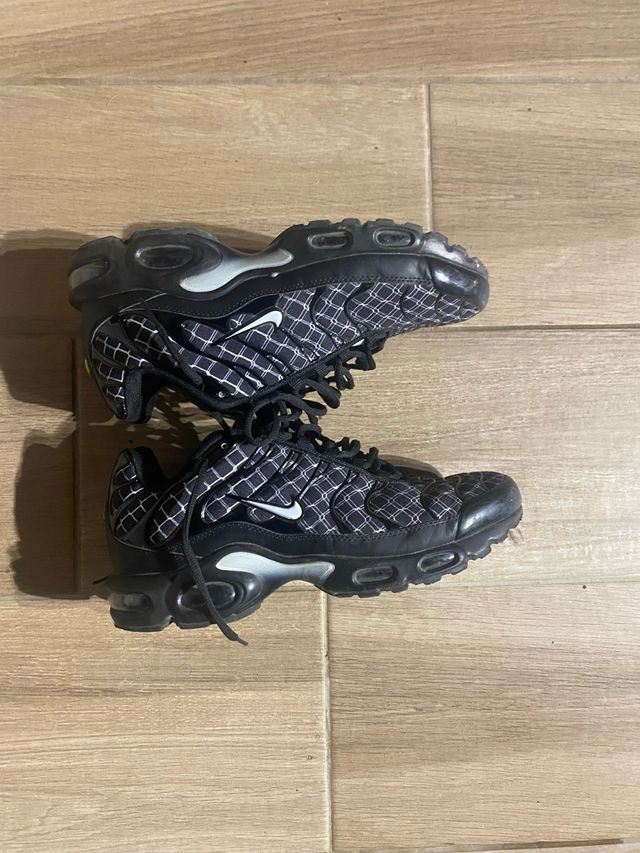 Nike TN Scarpe Uomo Nero Bianco