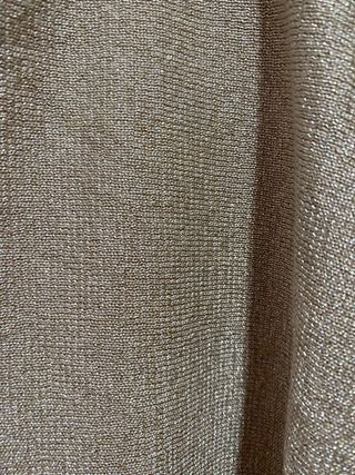 Jersey dorado cuello alto mujer