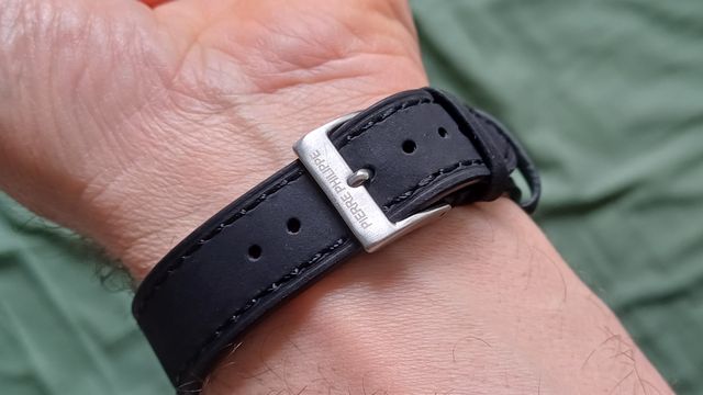 Reloj Pierre Philippe Cuerda Esfera Roja