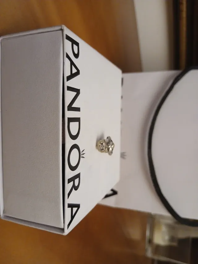Charm Pandora Stitchy plateado