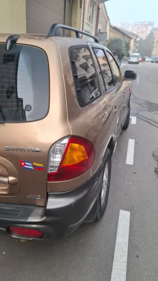 Hyundai Grand Santa Fe 2002