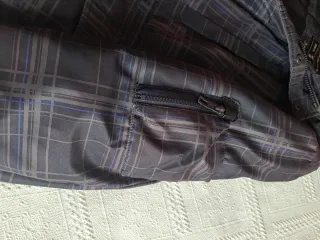 Anorak Jack & Jones gris capucha Talla L