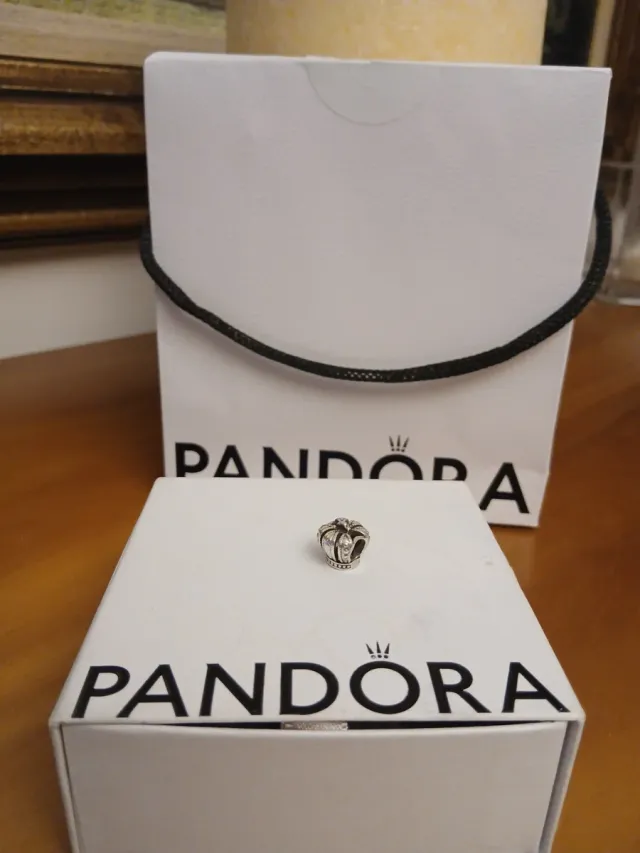 Charm Corona Plata y Circonitas