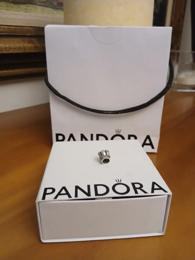 Charm Corona Plata y Circonitas