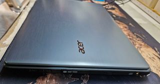 Acer E5-571G-55QT Intel i5 8GB DDR3-SSD 256 MB.