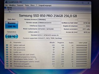 Acer E5-571G-55QT Intel i5 8GB DDR3-SSD 256 MB.