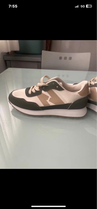 Zapatilla Casual Verde y Blanca