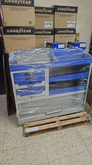 Armario de herramientas azul y gris