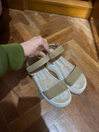 Sandalias Plataforma Beige y Blancas