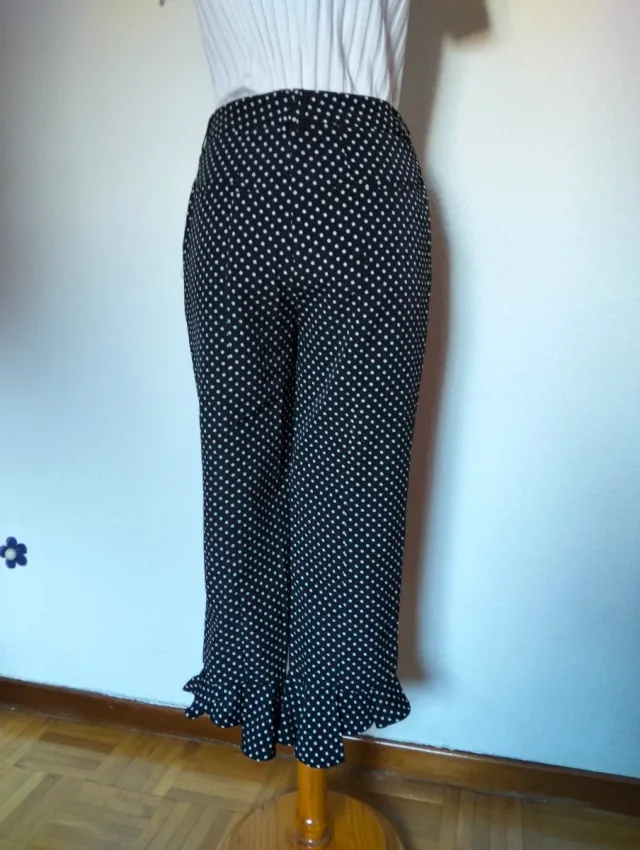 Pantalón Teria Yabar lunares volantes Talla S