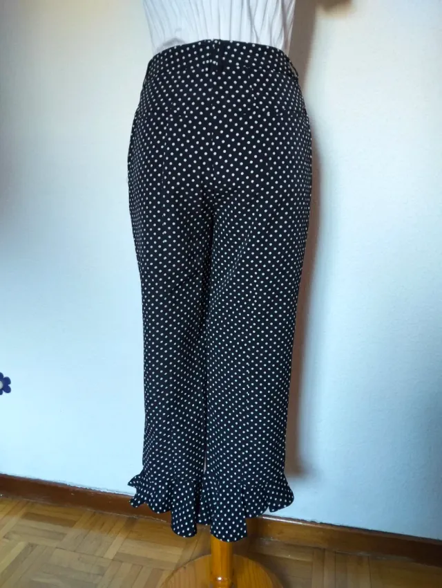 Pantalón Teria Yabar lunares volantes Talla S