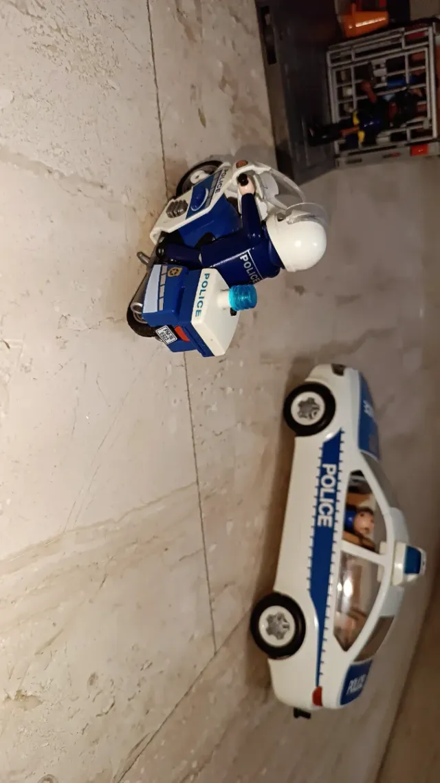 Comisaría Policía Playmobil+coches+elicoptero...